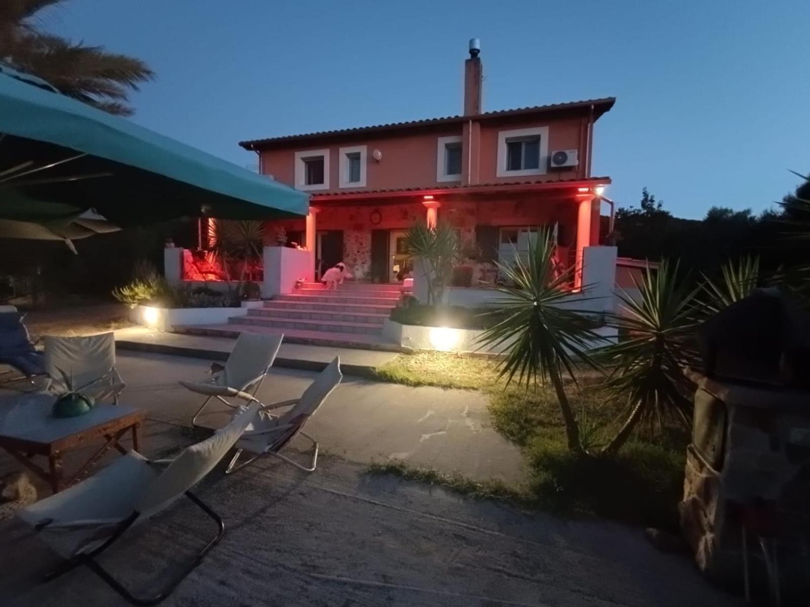 Orange Ville Villamassargia Exterior photo